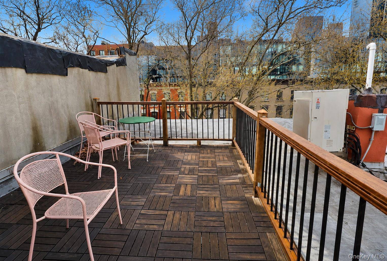 2122 45th AVE, Long Island City, NY 11101