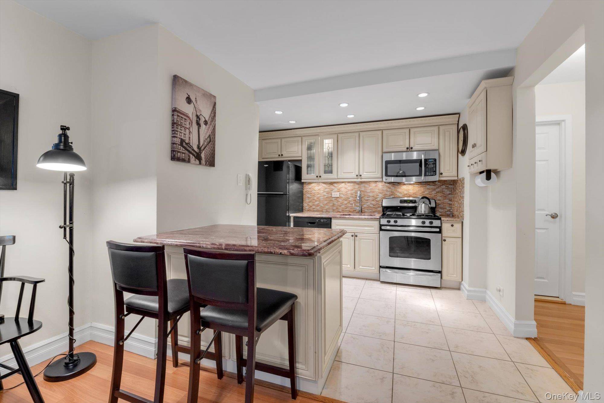 125-10 Queens BLVD #2106, Kew Gardens, NY 11415