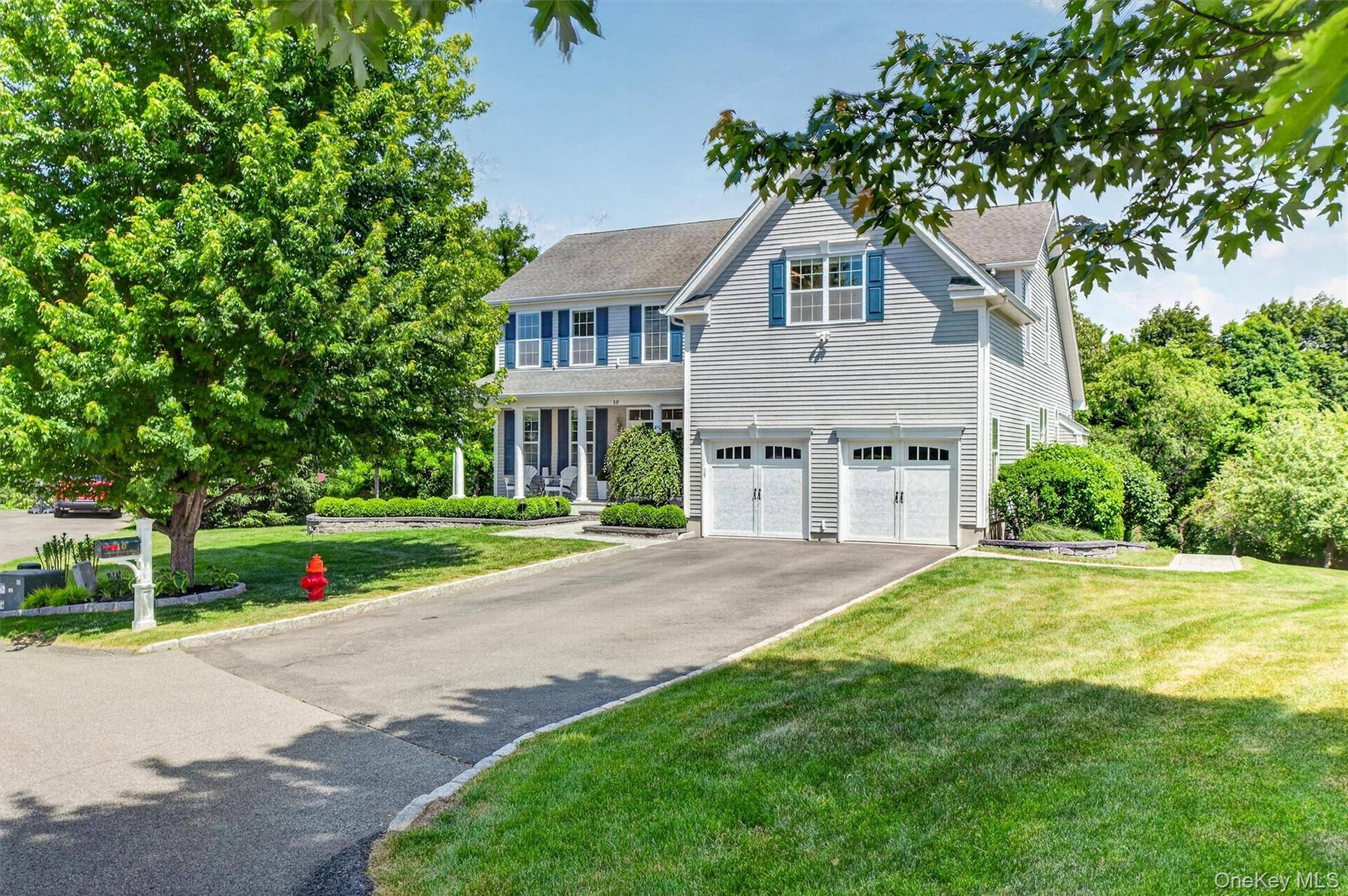 10 Sandlewood CIR, Hopewell Junction, NY 12533