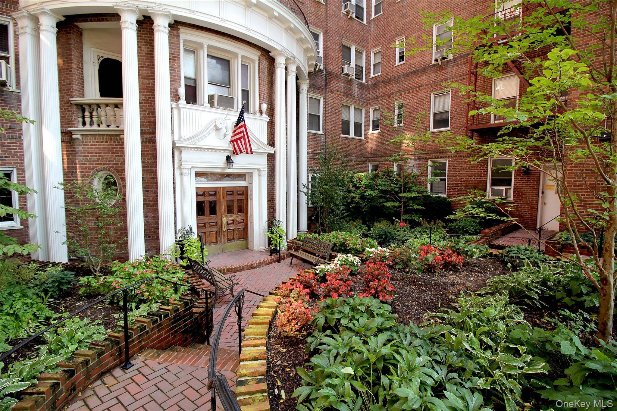 118-11 84th AVE #503, Kew Gardens, NY 11415