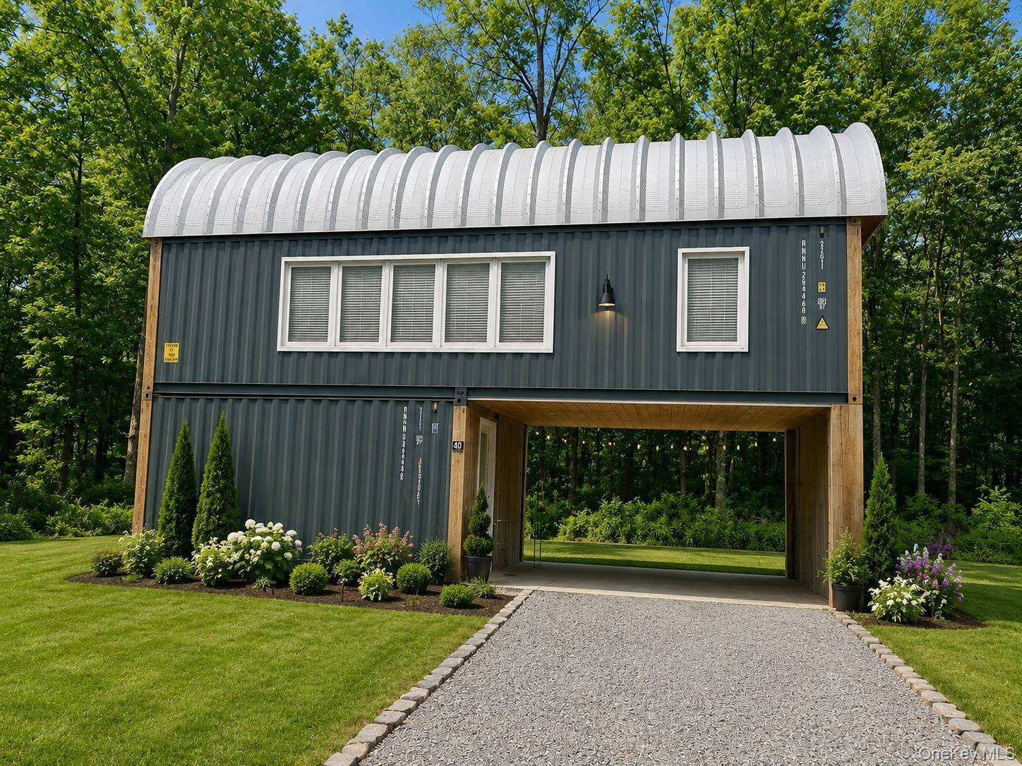 40 Pioneer RD, Gardiner, NY 12525