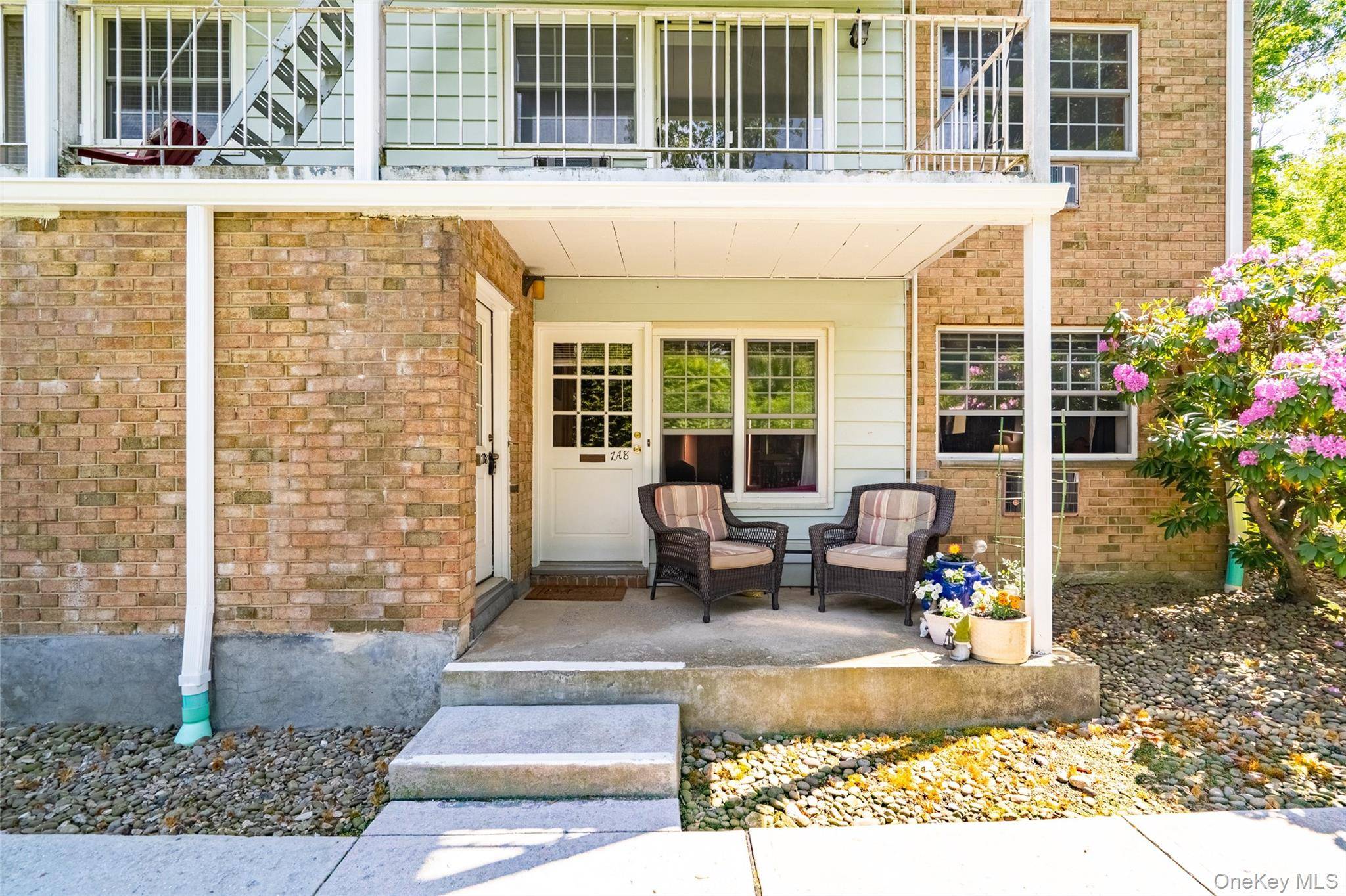 1840 Crompond RD #7A8, Peekskill, NY 10566