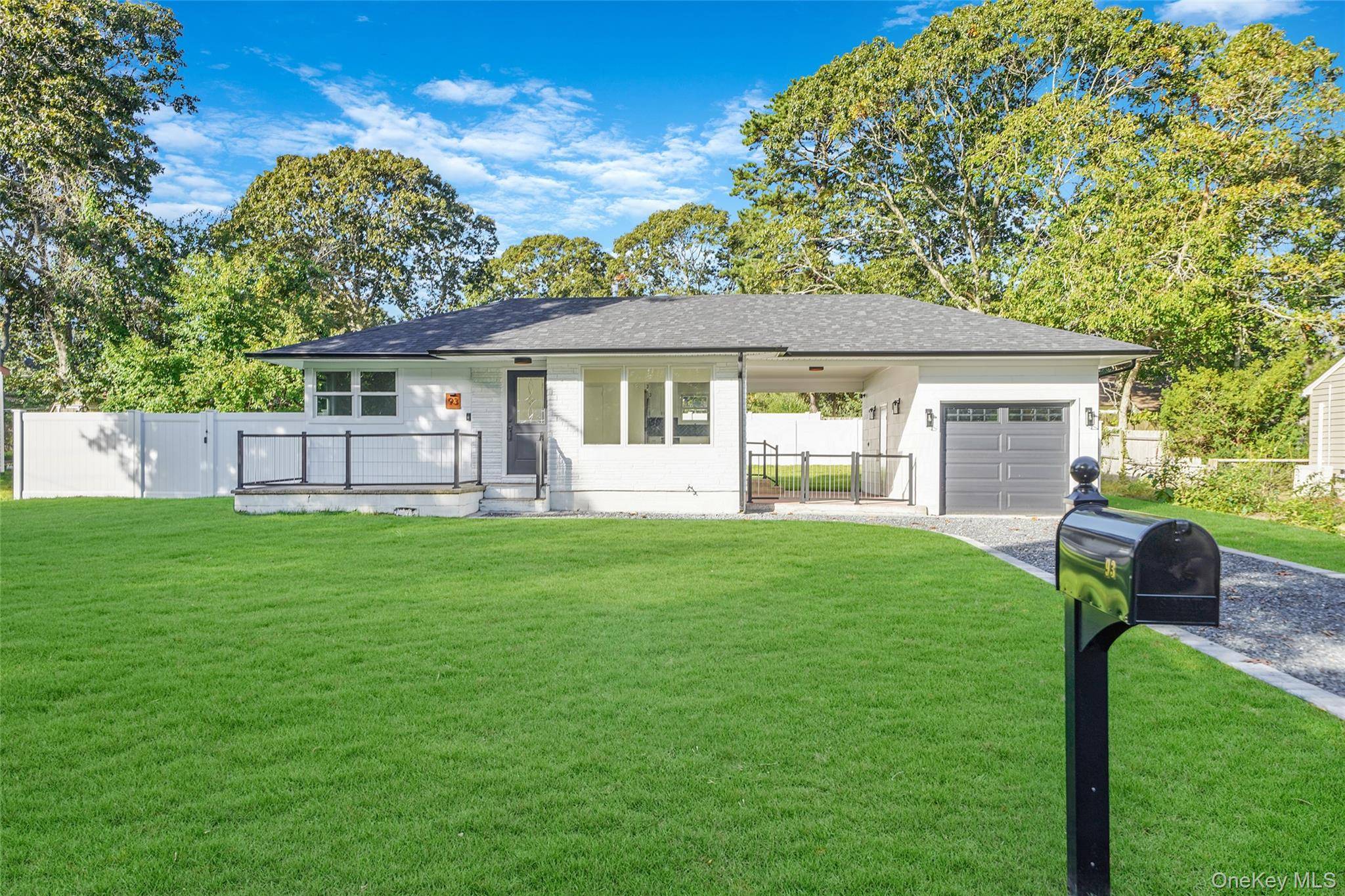 93 Royal AVE, Flanders, NY 11901