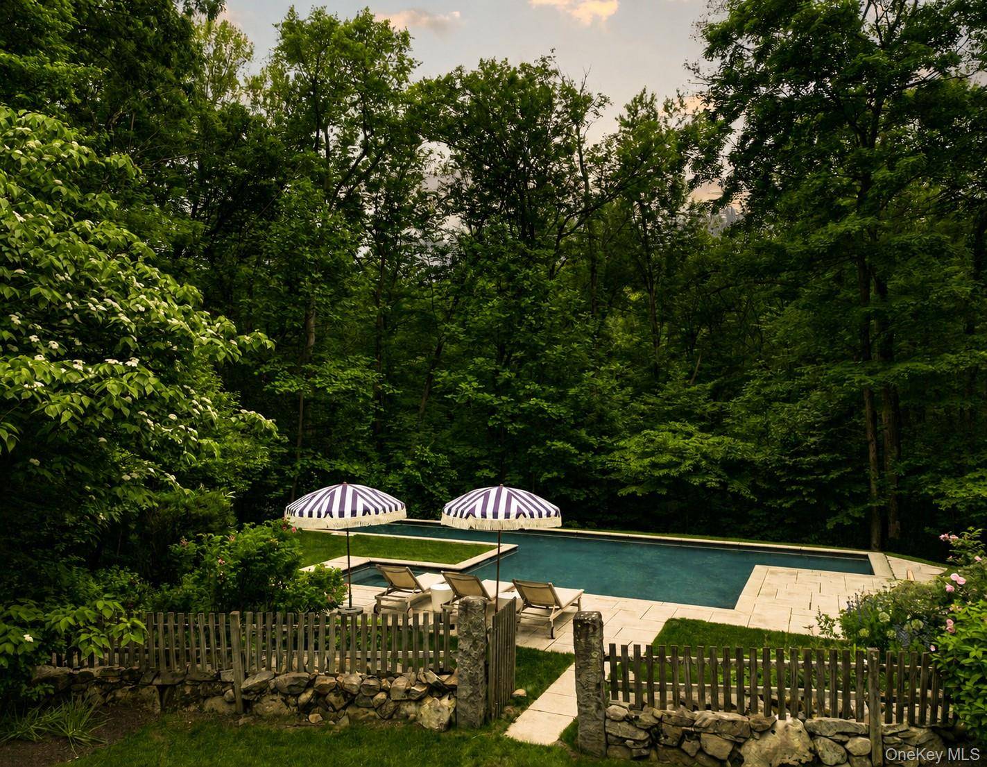 20 S Mountain Pass SPUR, Garrison, NY 10524