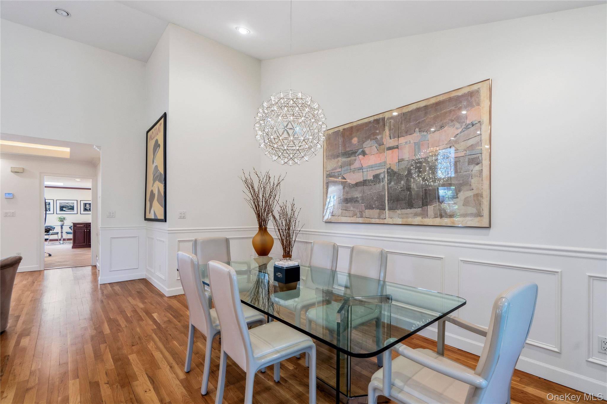 265 Sparrow DR #265, Manhasset, NY 11030