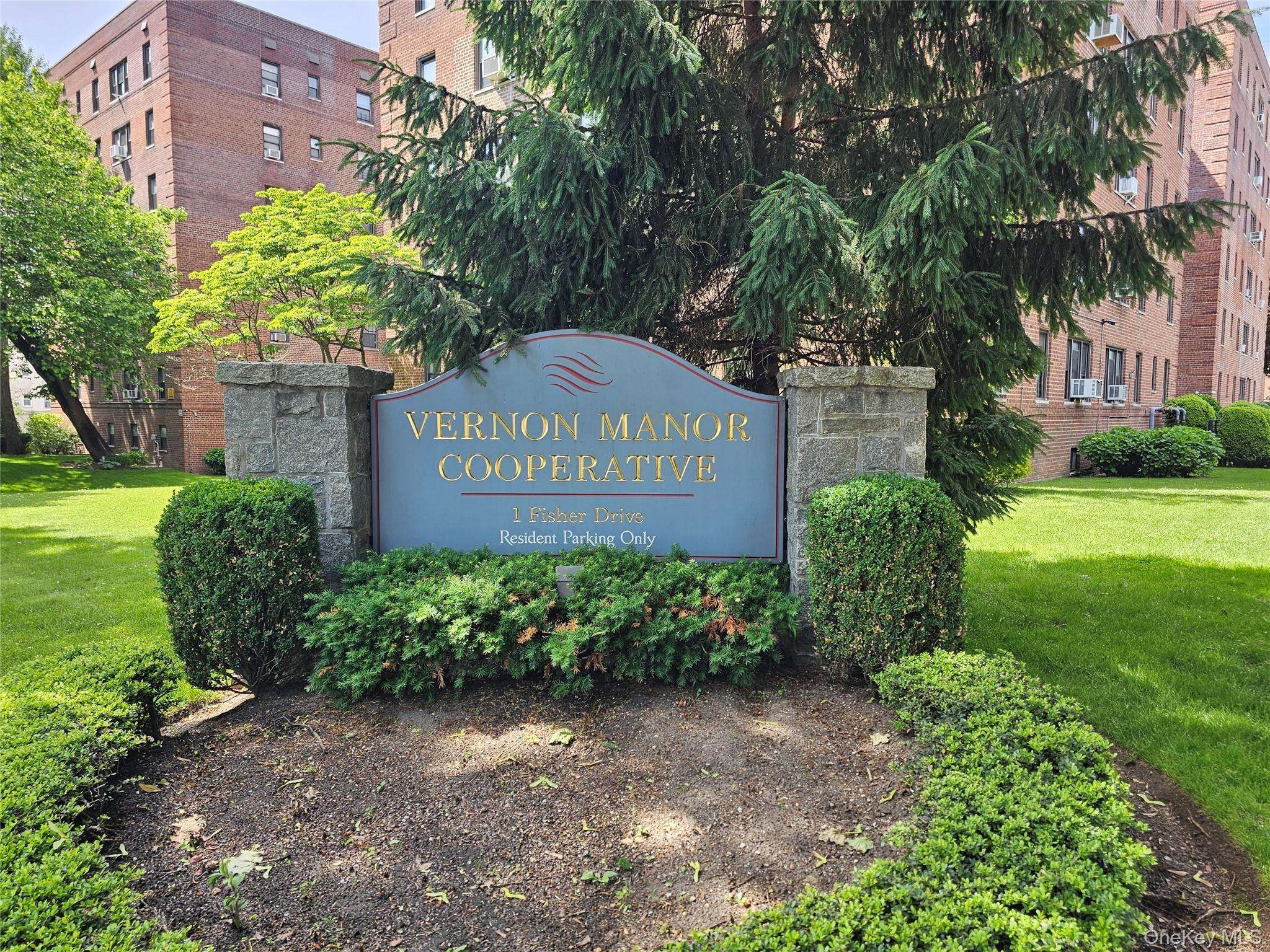 1 Fisher DR #607, Mount Vernon, NY 10552