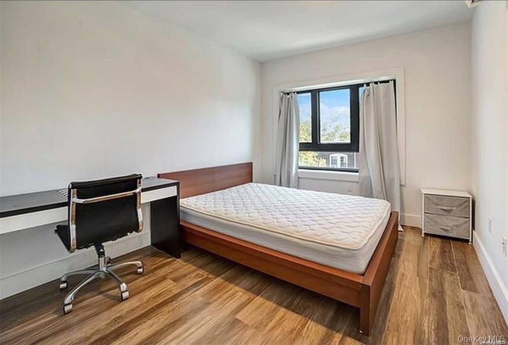 86-30 Grand AVE, Elmhurst, NY 11373