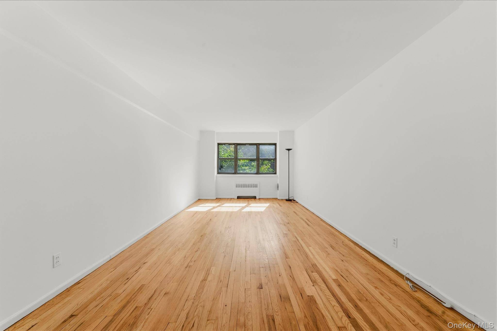 60 White Oak ST #2F, New Rochelle, NY 10801