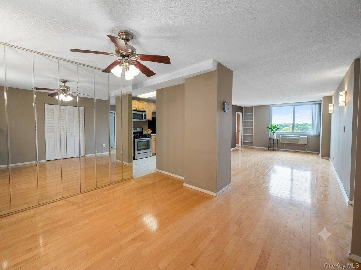 118 18 Union Tpke #Apt #B4, Kew Gardens, NY 11415