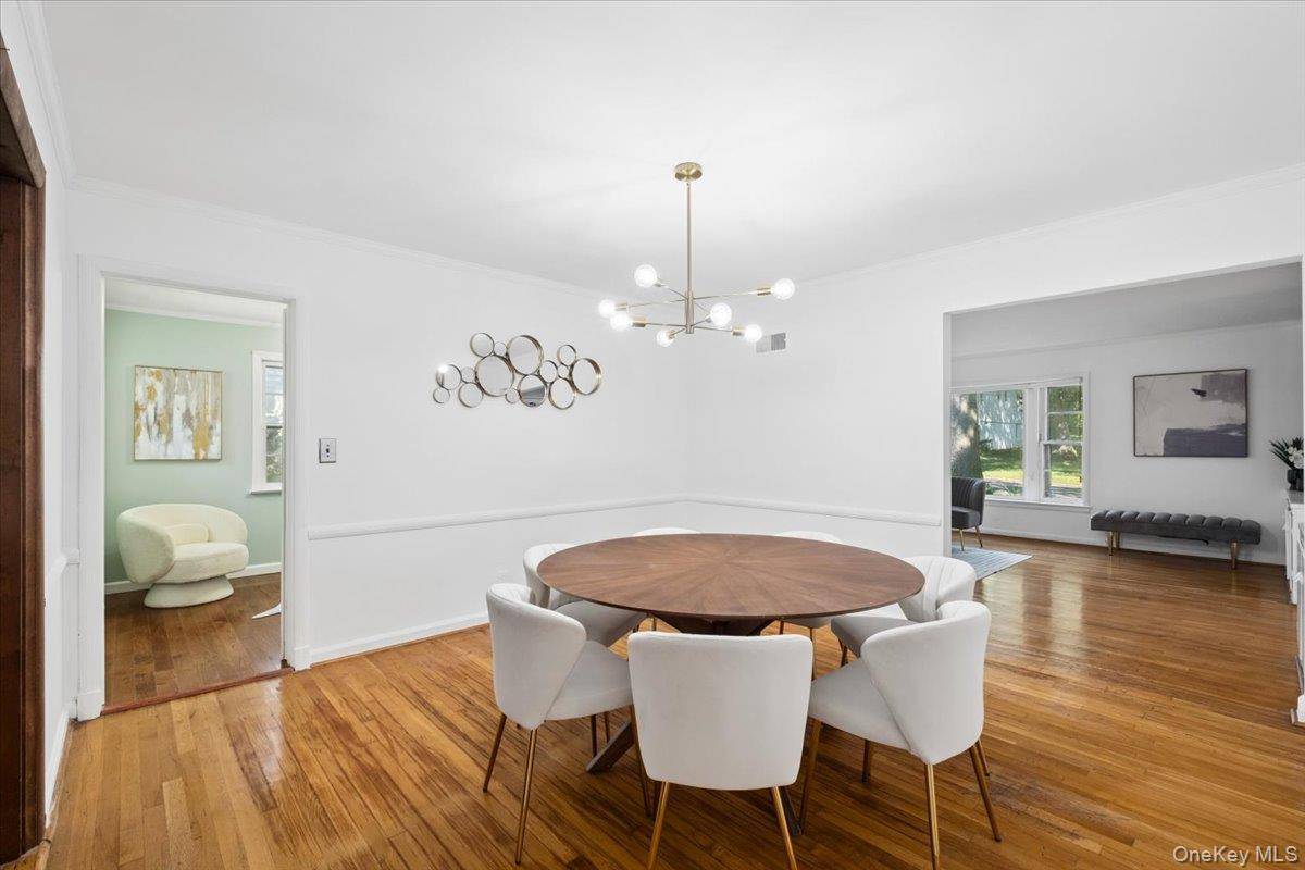 193 Rogers DR, Scarsdale, NY 10583
