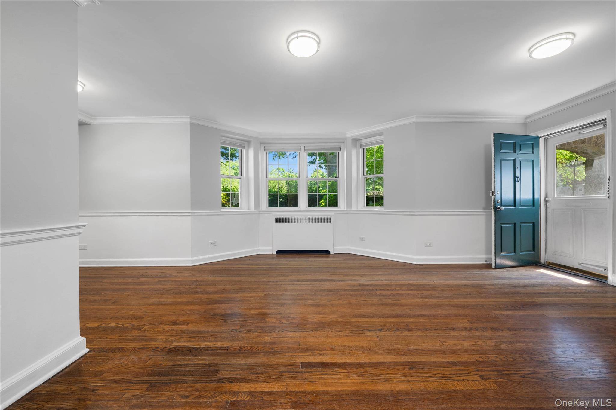 9 Sentry PL #Garden, Scarsdale, NY 10583