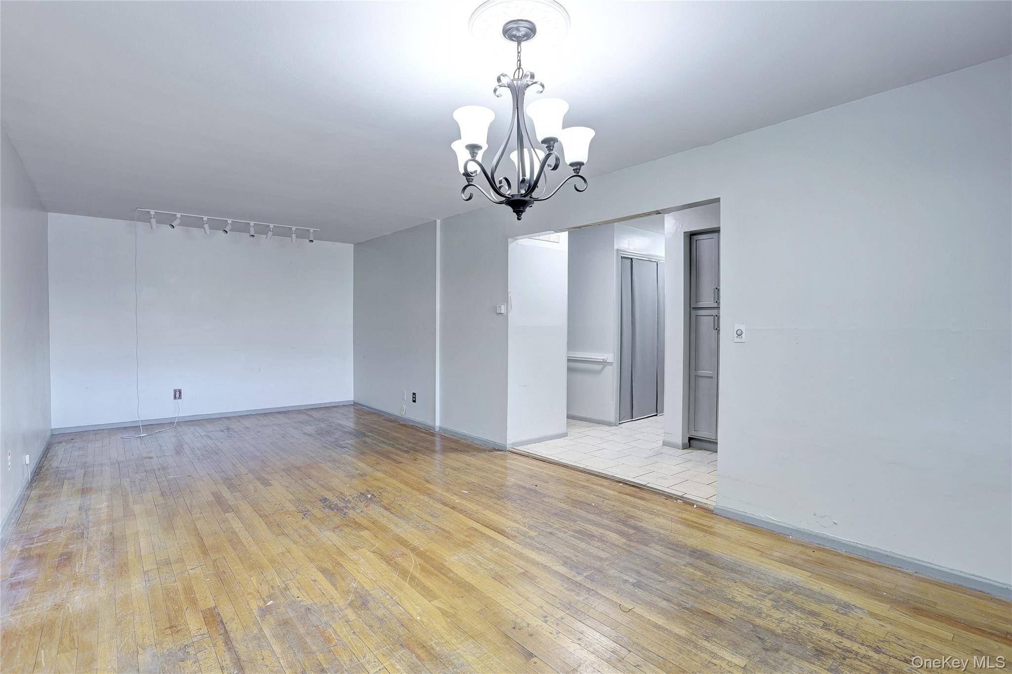 202 Kearsing Pkwy, Monsey, NY 10952