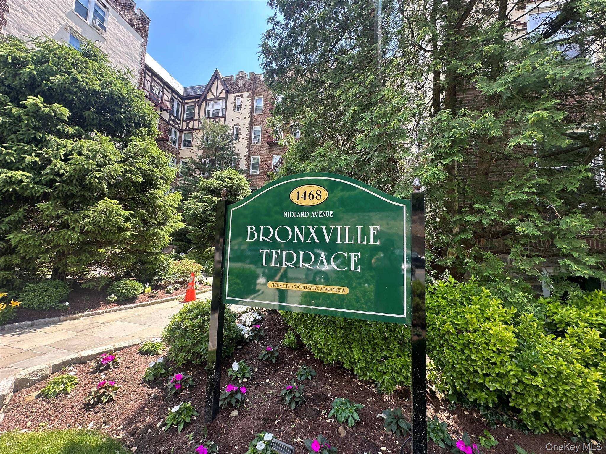 1468 Midland AVE #2F, Bronxville, NY 10708