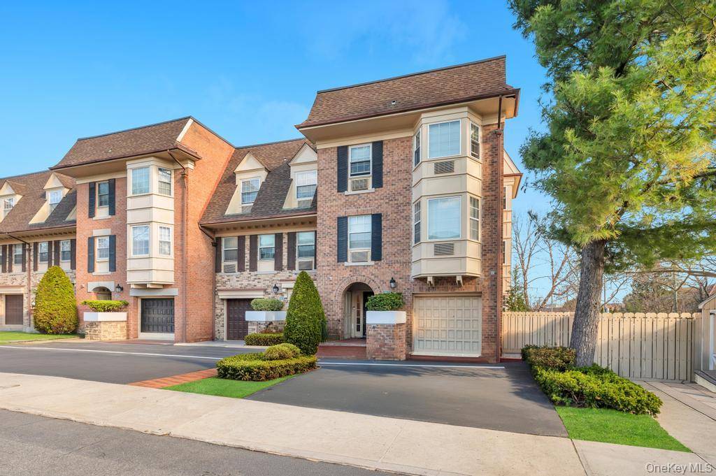 208-11 Estates DR #23128, Bayside, NY 11360