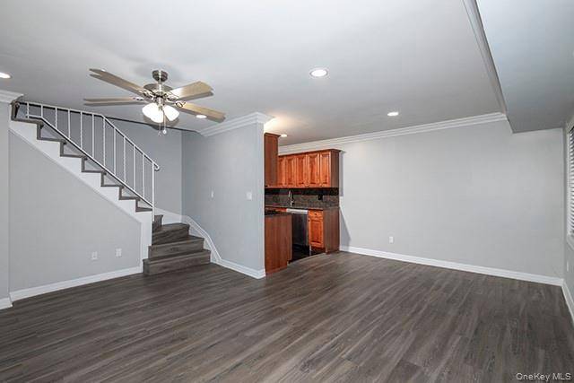 1355 Roanoke AVE #7g, Riverhead, NY 11901