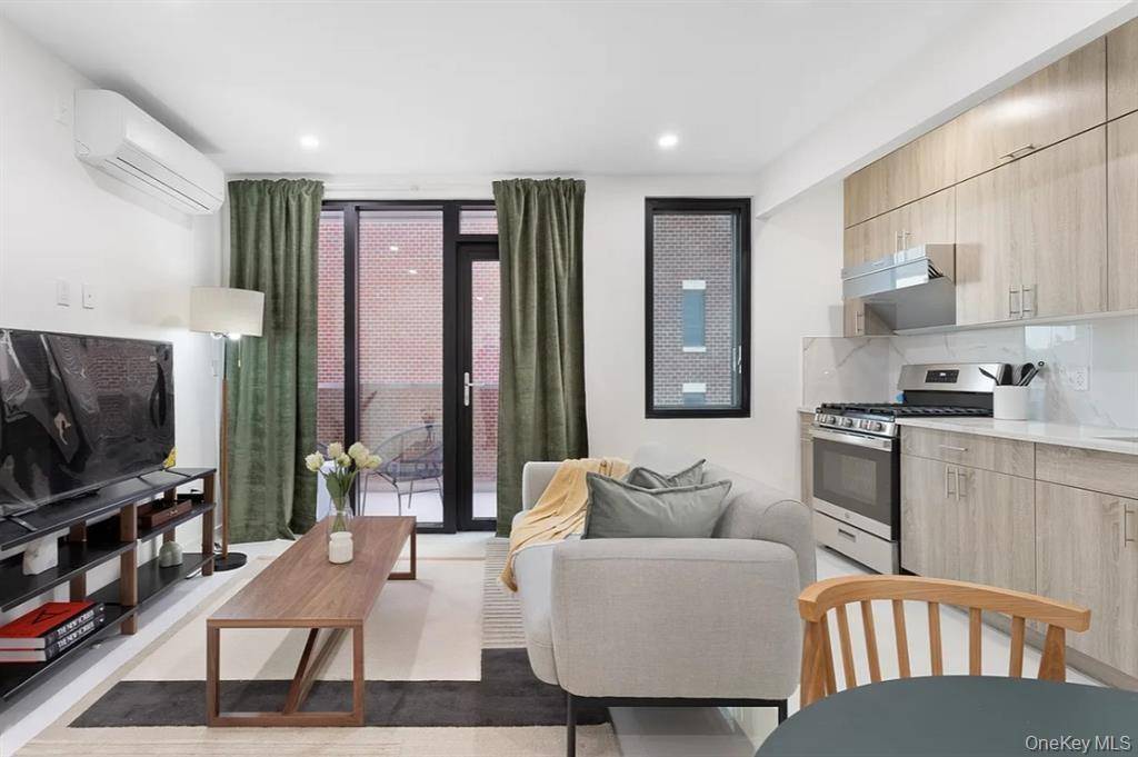 124-28 Queens BLVD #PH-B, Kew Gardens, NY 11415
