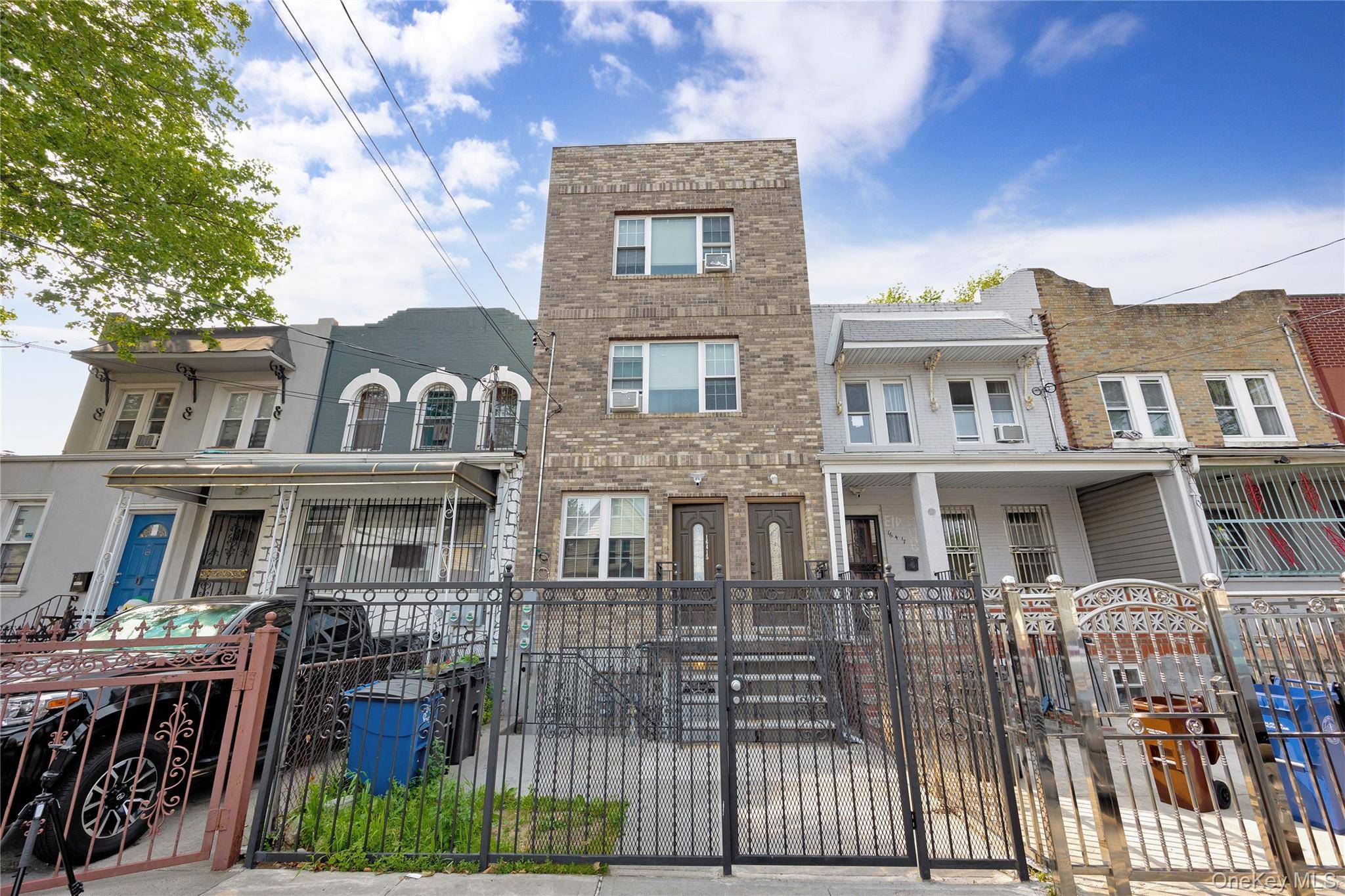164-15 104th RD, Jamaica, NY 11433