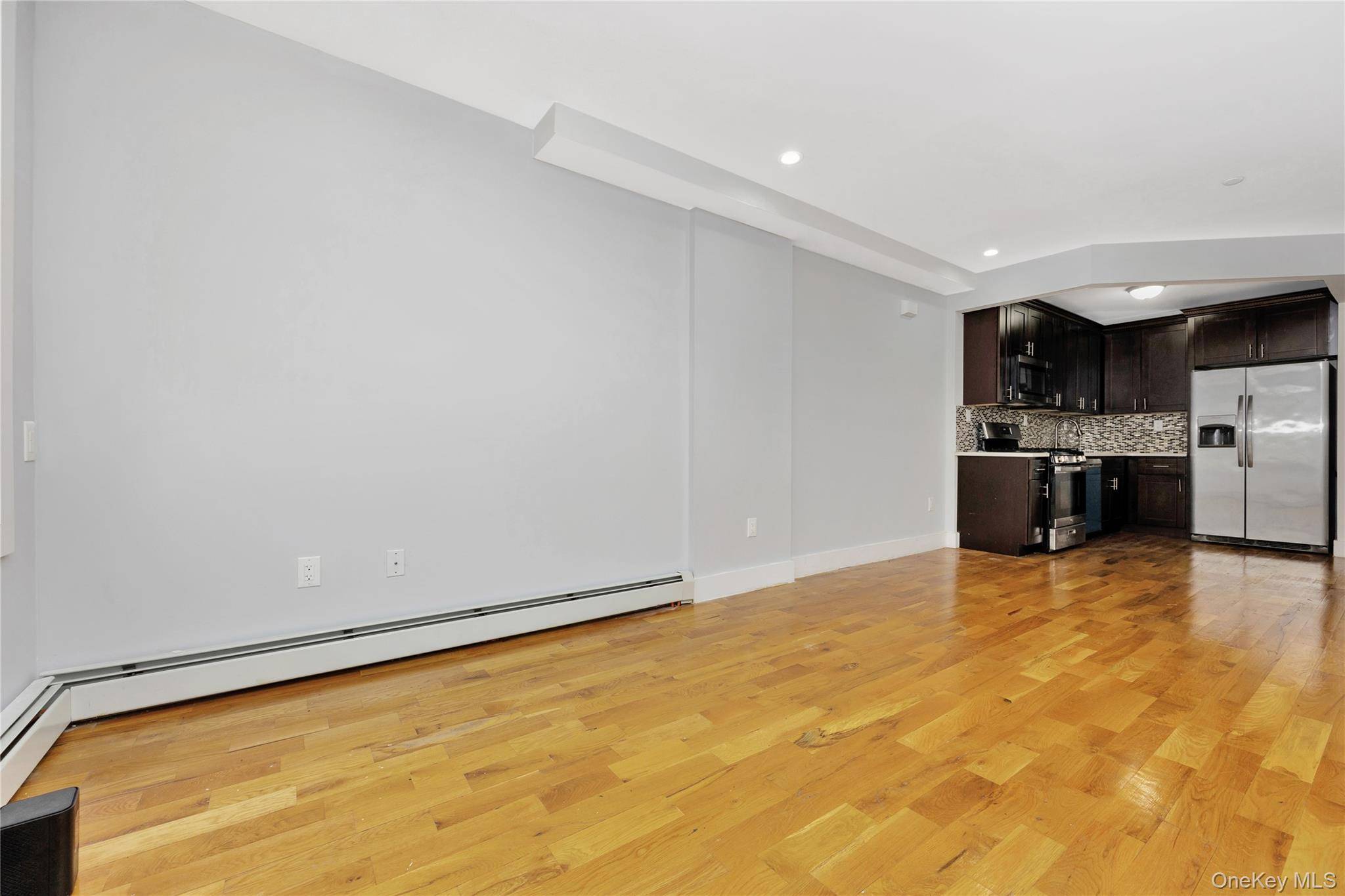 164-15 104th RD, Jamaica, NY 11433