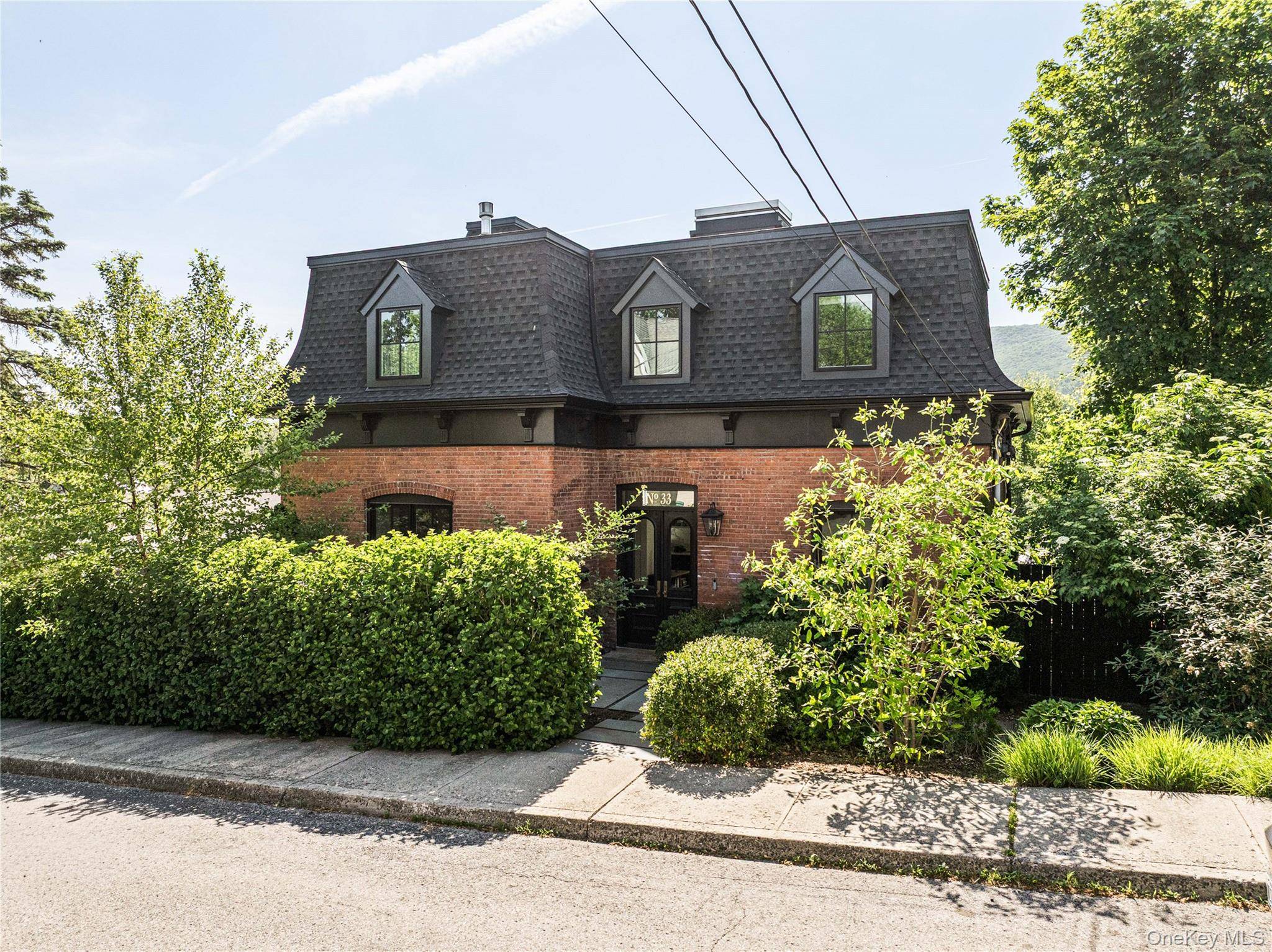 33 Davis ST, Beacon, NY 12508