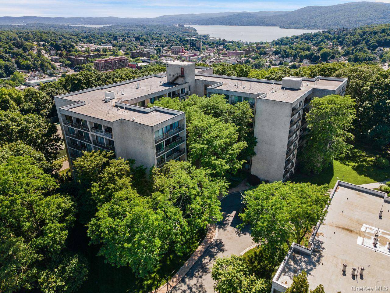 150 Overlook #5F, Peekskill, NY 10566