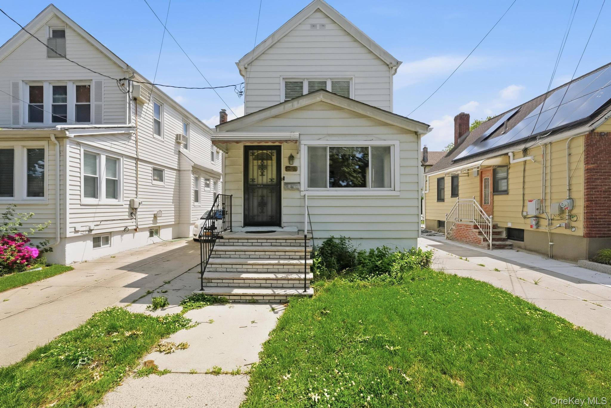 92-51 Winchester BLVD, Queens Village, NY 11428