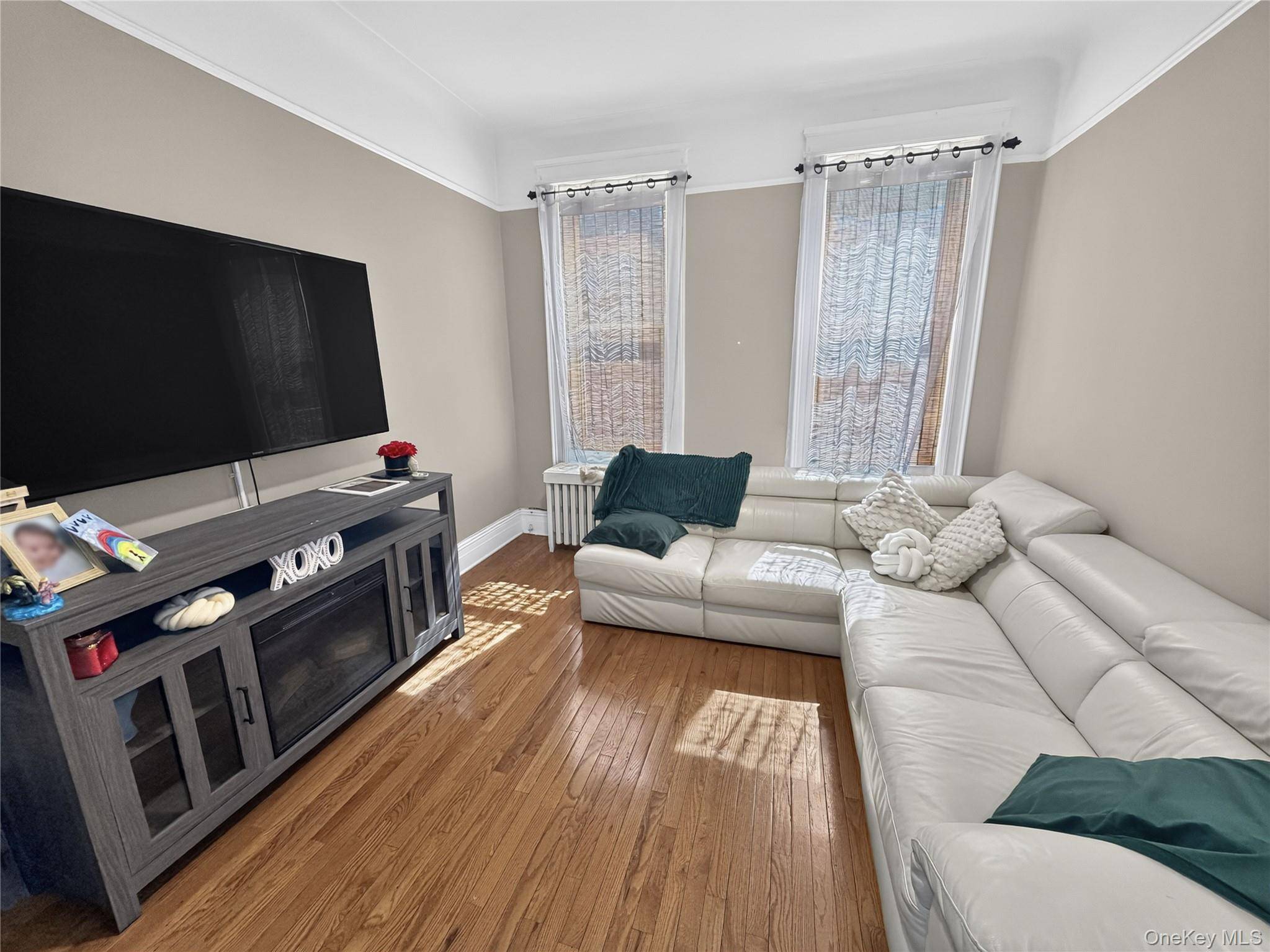 75-37 61ST ST, Ridgewood, NY 11385