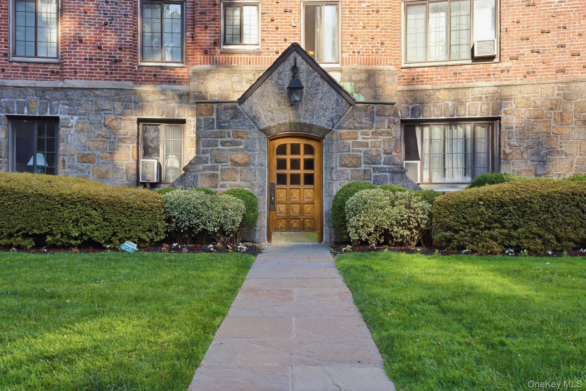 914 Wynnewood RD #LL1, Pelham, NY 10803