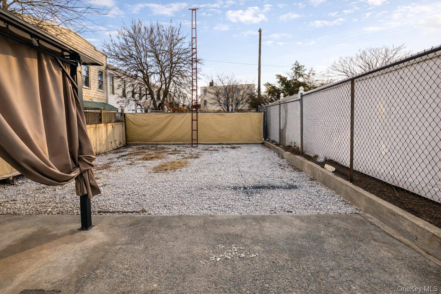 6089 54th ST, Maspeth, NY 11378