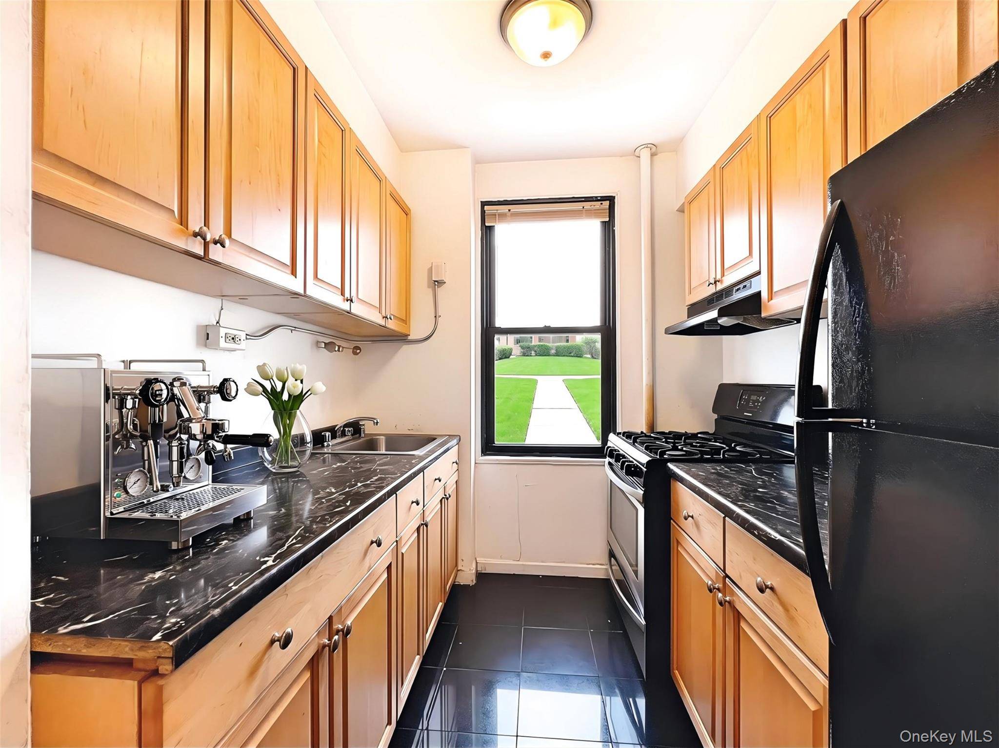 98-50 63 DR #1E, Rego Park, NY 11374