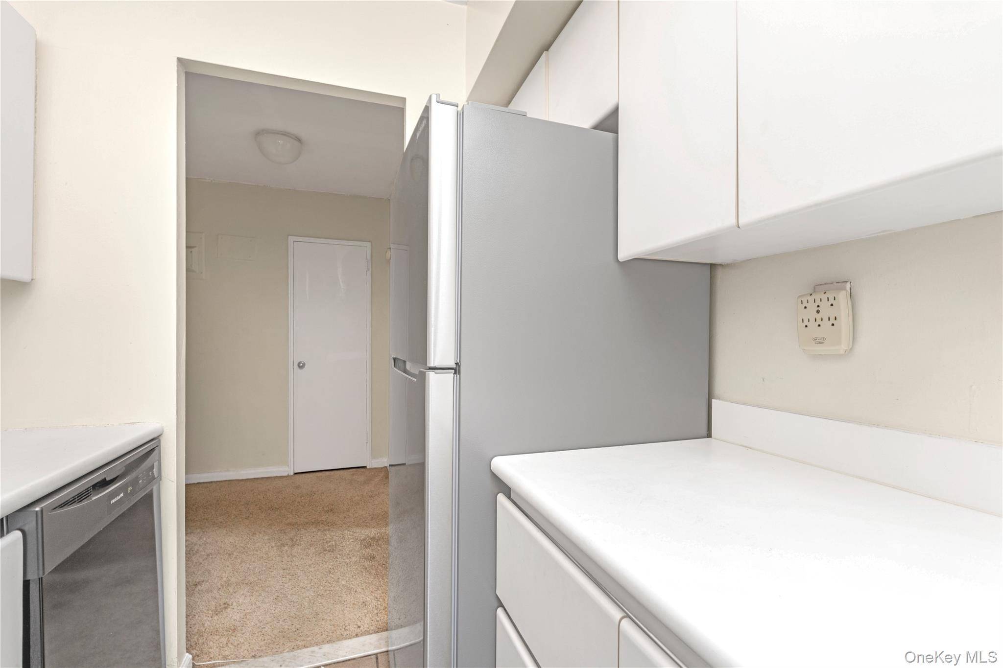150-11 72nd RD #6E, Kew Garden Hills, NY 11367