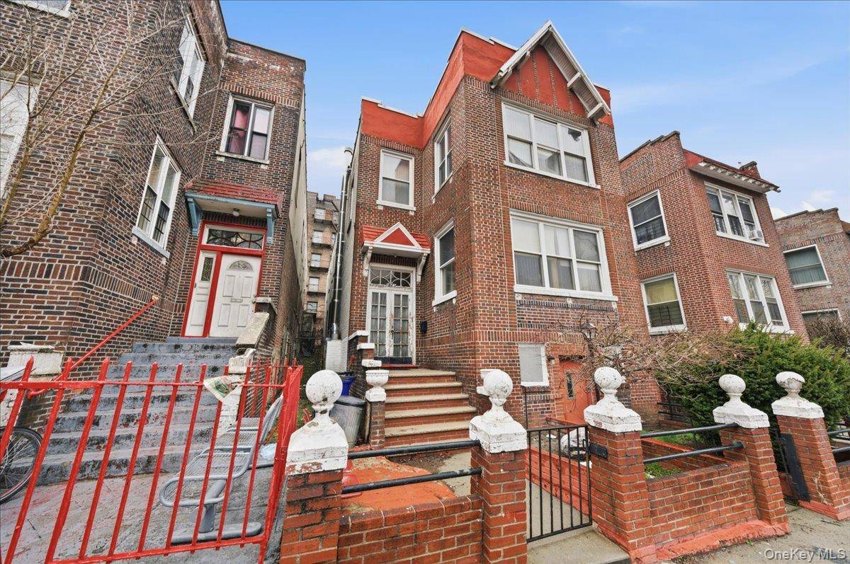 1825 S Andrews AVE, Bronx, NY 10453
