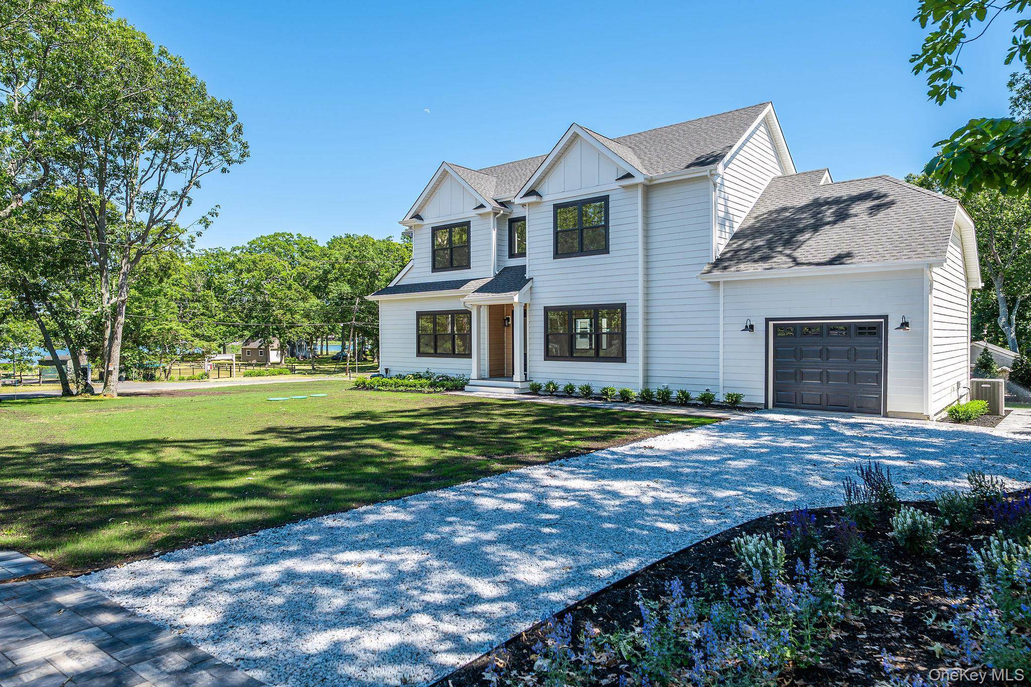 1700 Smith DR, Southold, NY 11971
