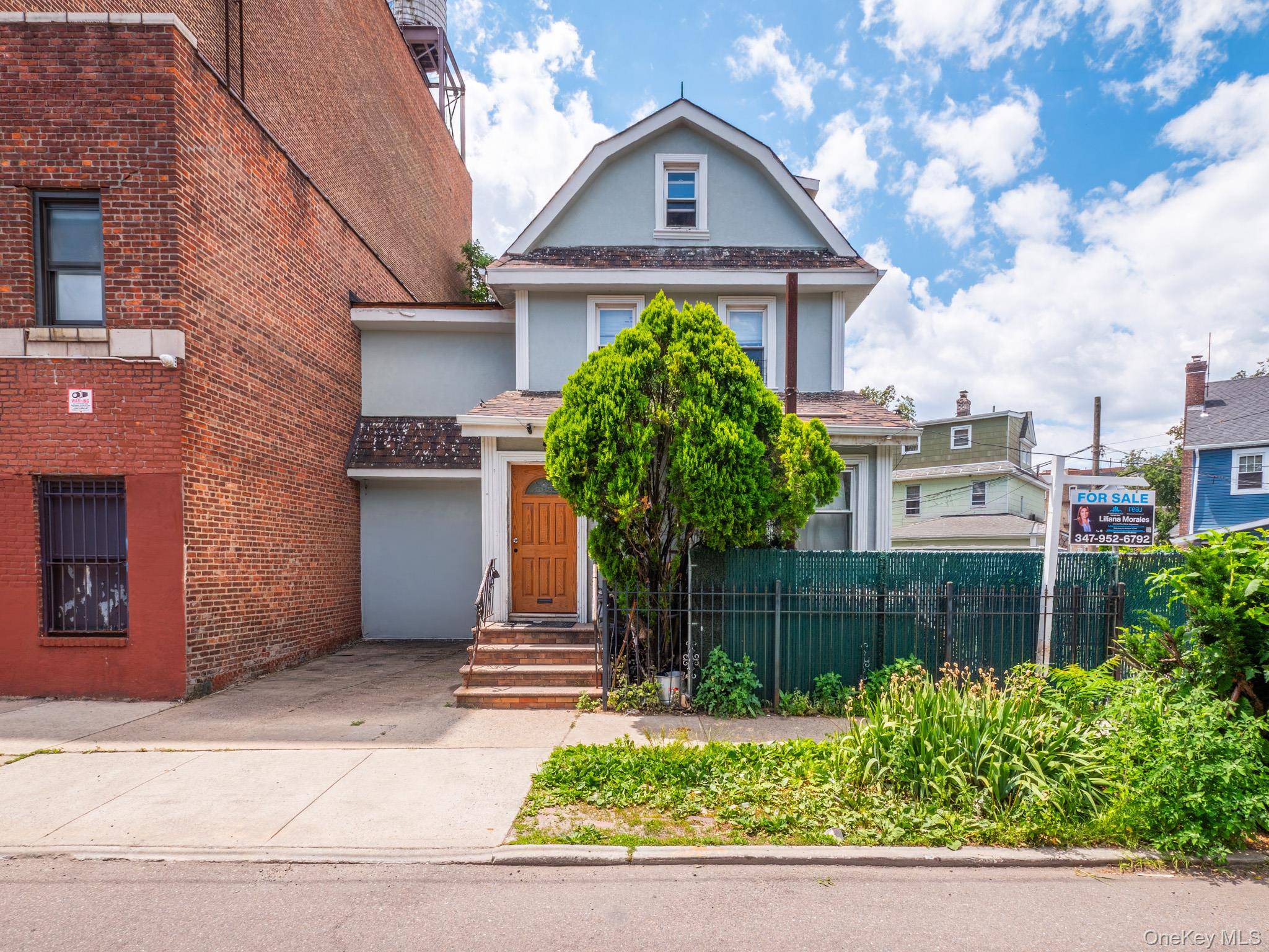 11614 Bessemer ST, Richmond Hill, NY 11418