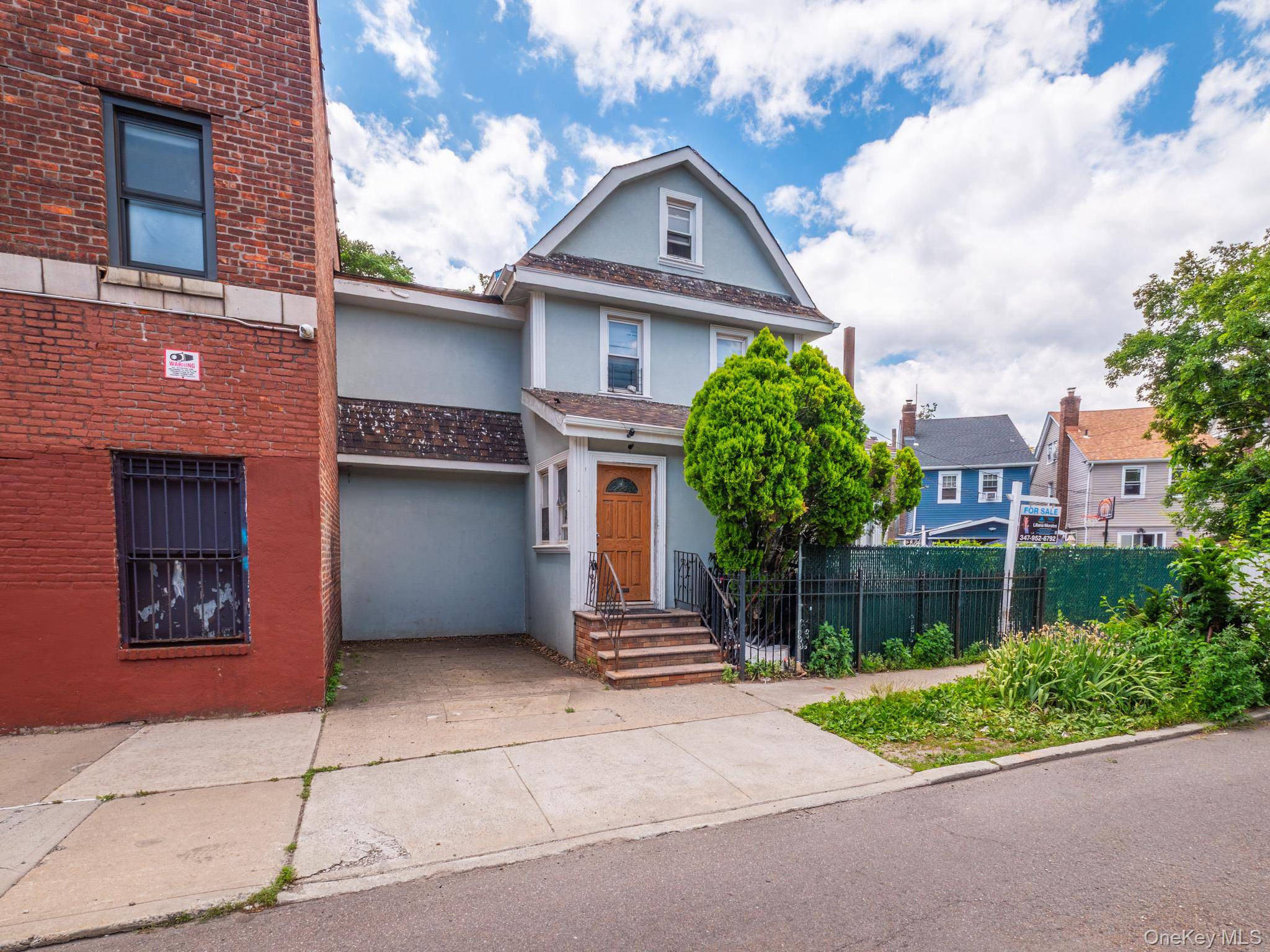11614 Bessemer ST, Richmond Hill, NY 11418