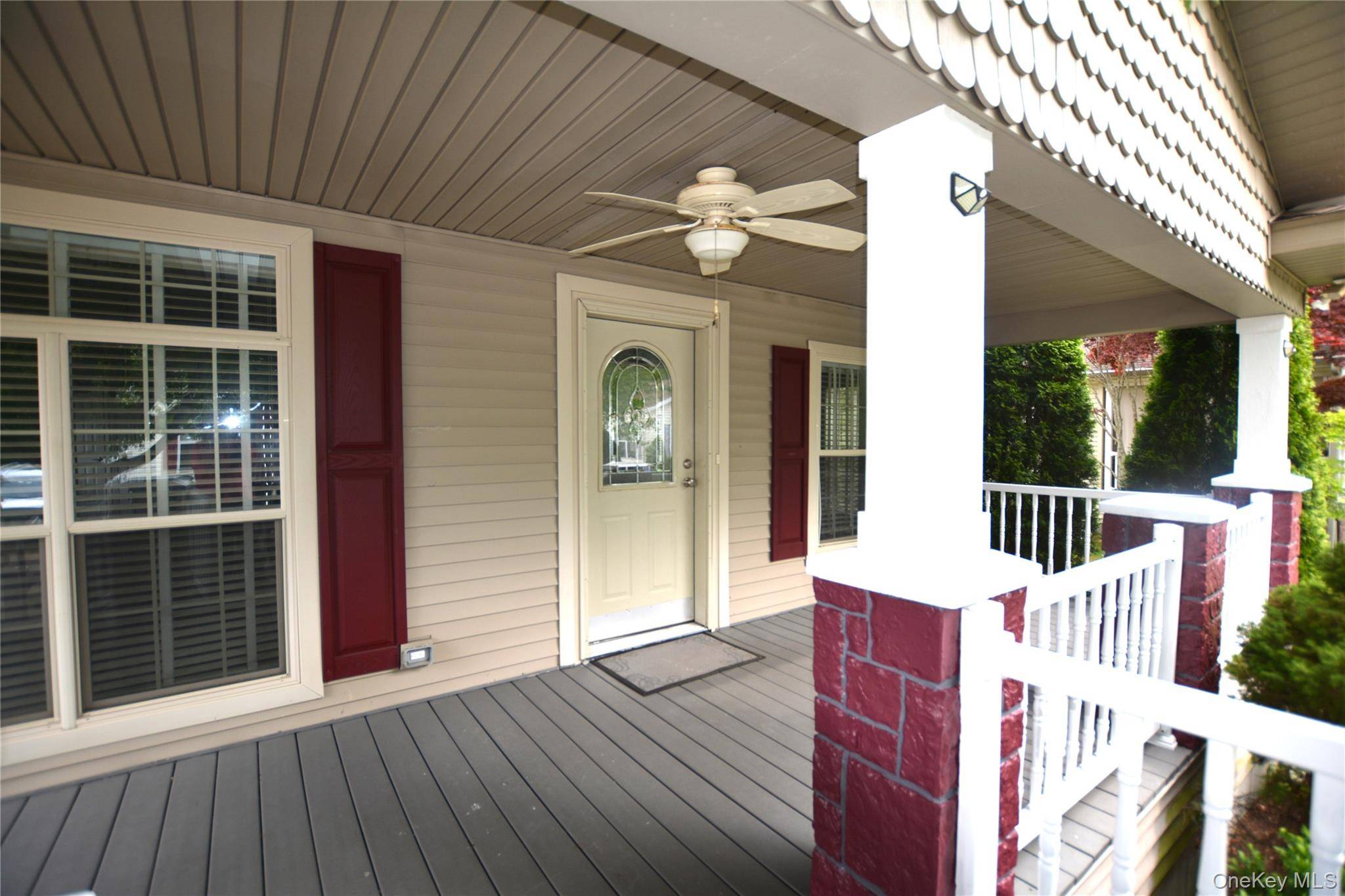 1661 Old Country Road #516, Riverhead, NY 11901