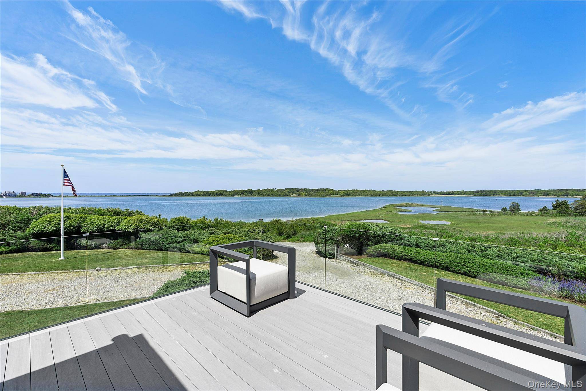 84 Inlet RD, Southampton, NY 11968