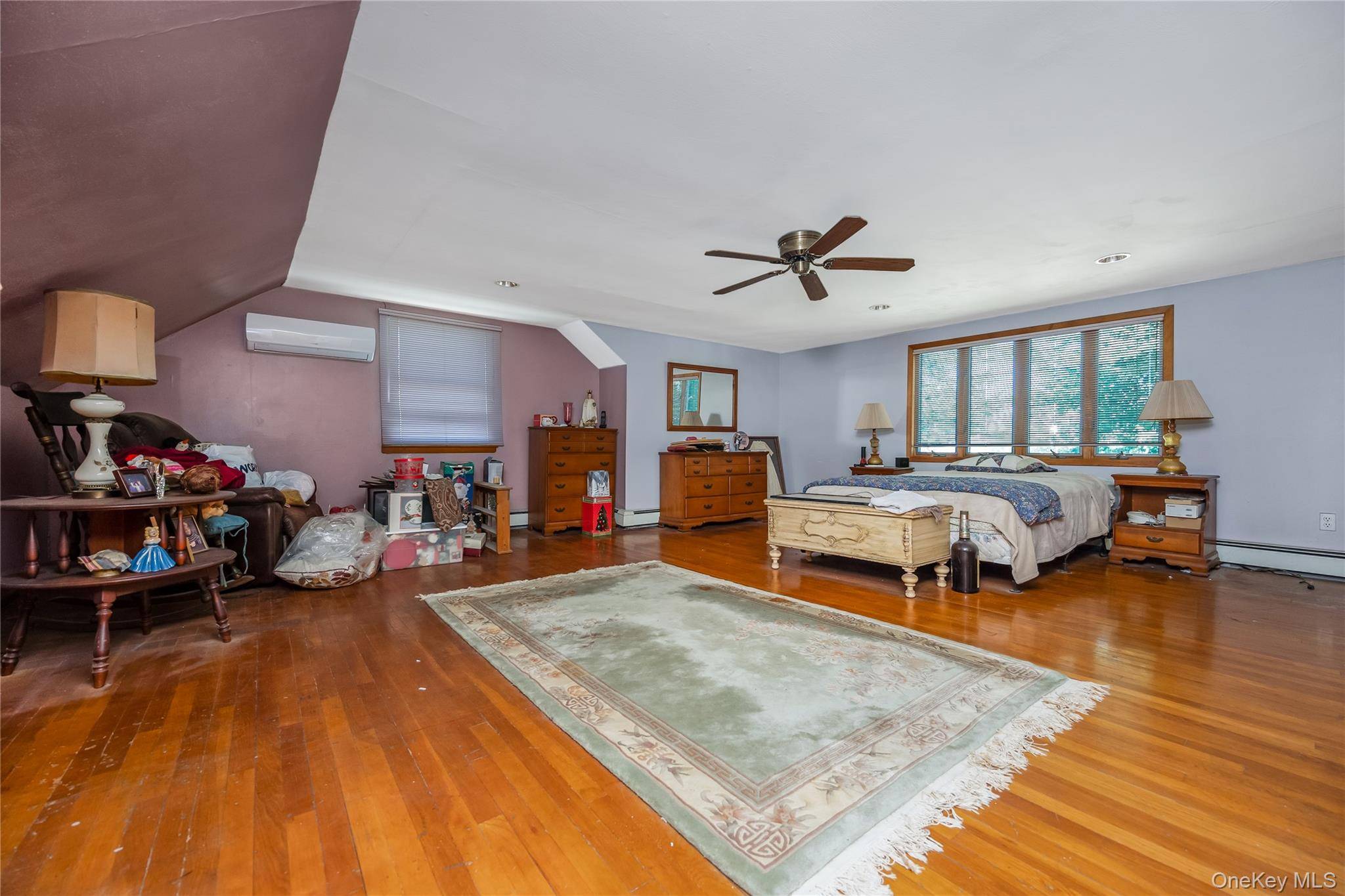 42 Buchanan AVE, Amity Harbor, NY 11701