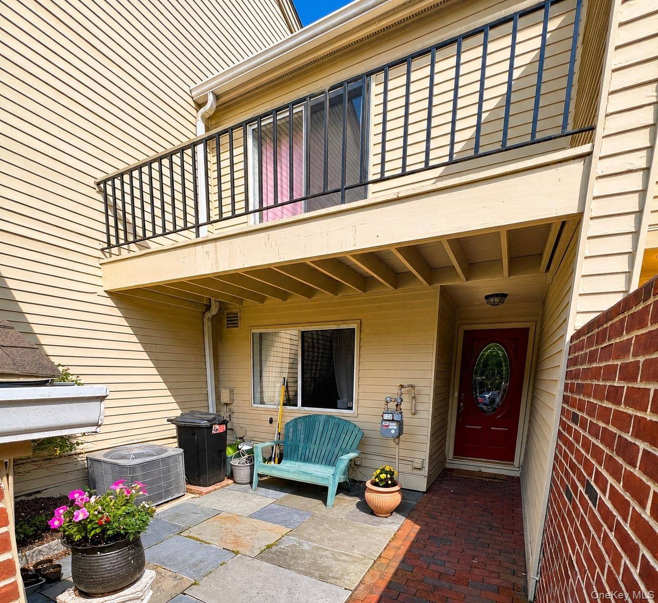 40 Waterside Close, Eastchester, NY 10709