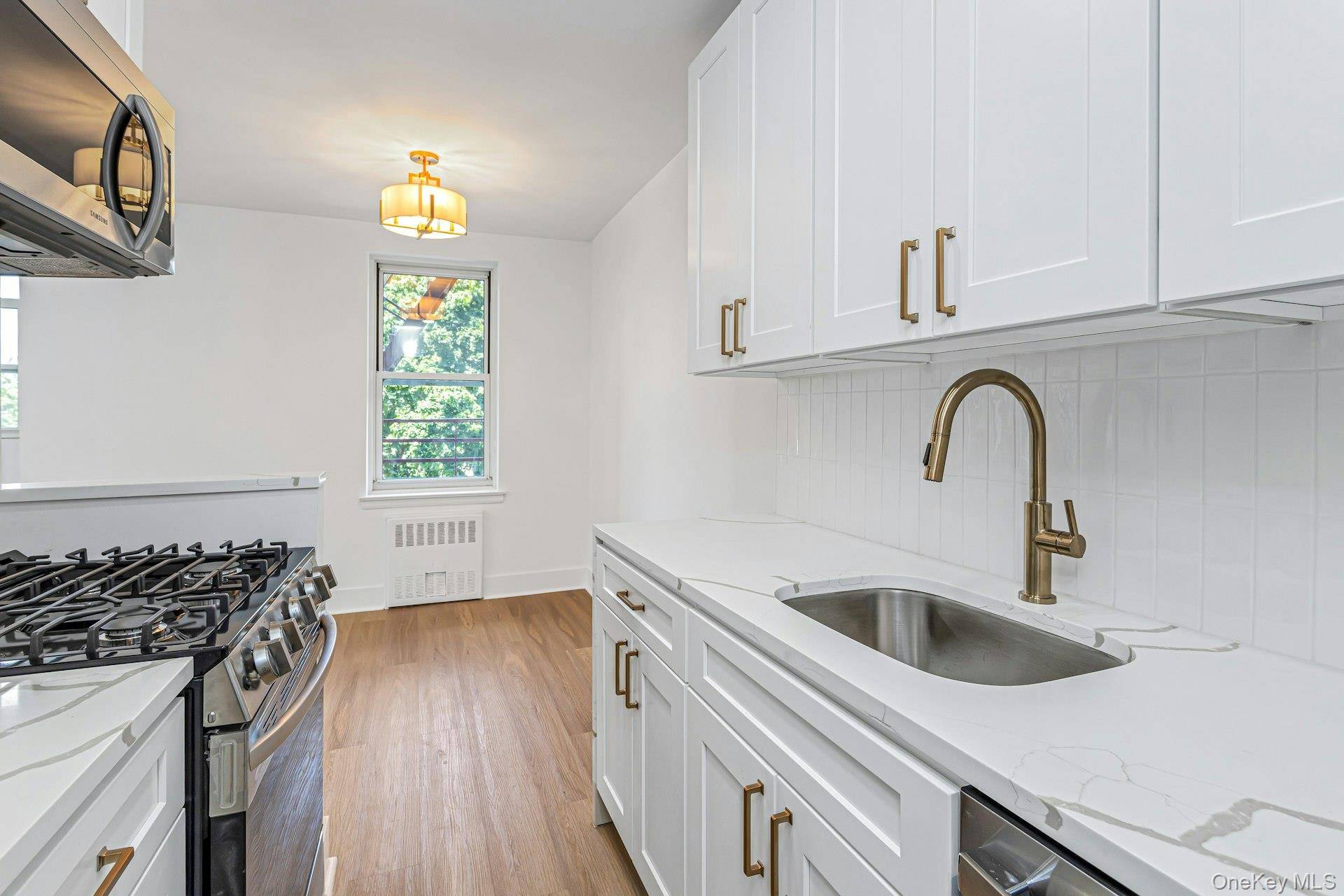 1300 Midland AVE #A30, Yonkers, NY 10704