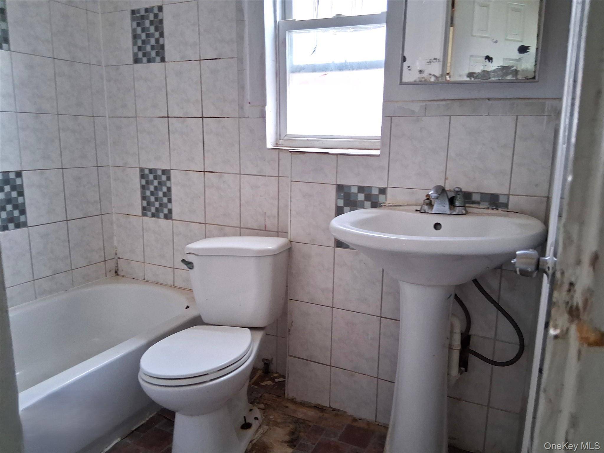 115-38 127th ST, South Ozone Park, NY 11420