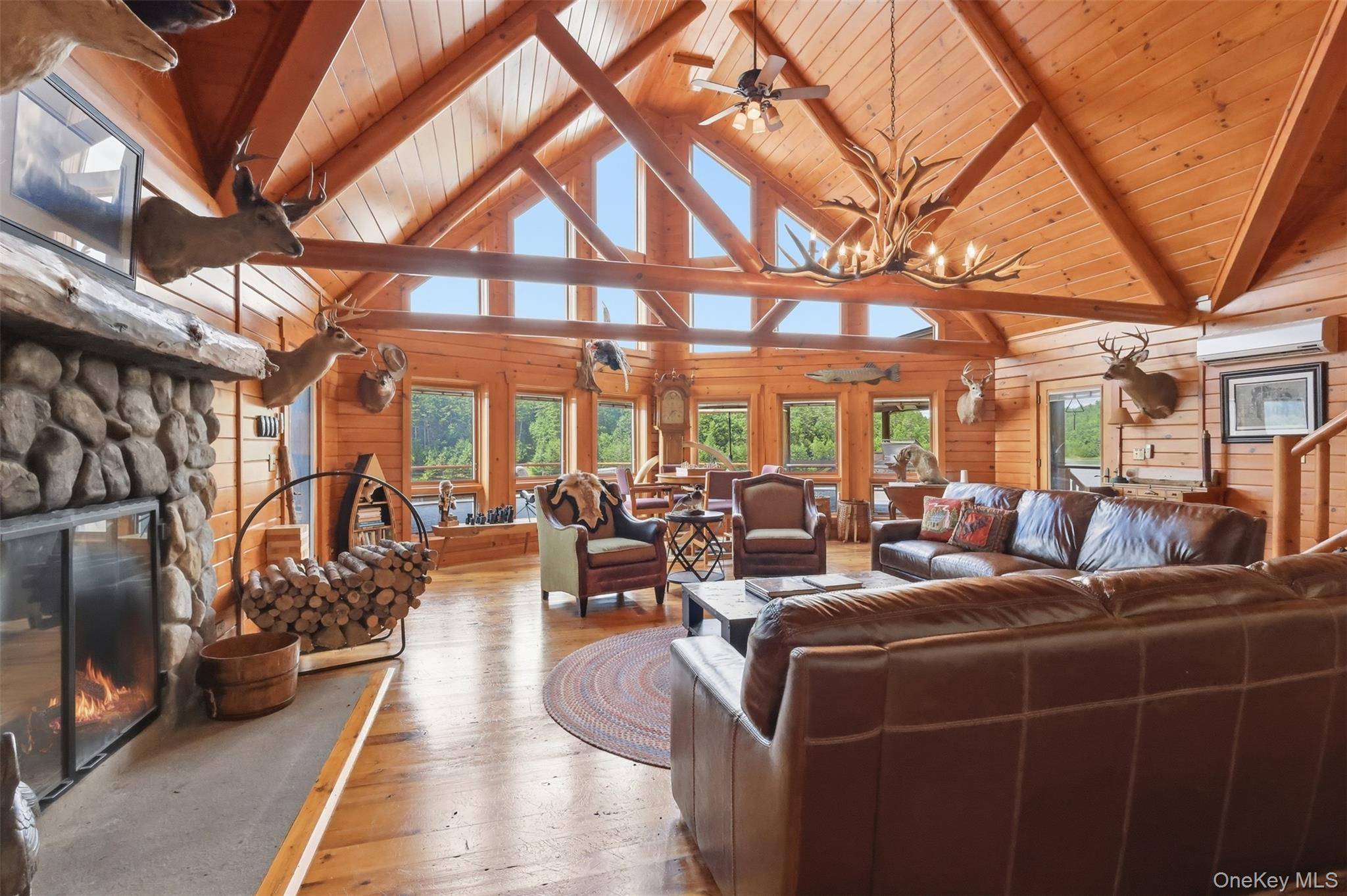 91 Crawford RD, Barryville, NY 12719