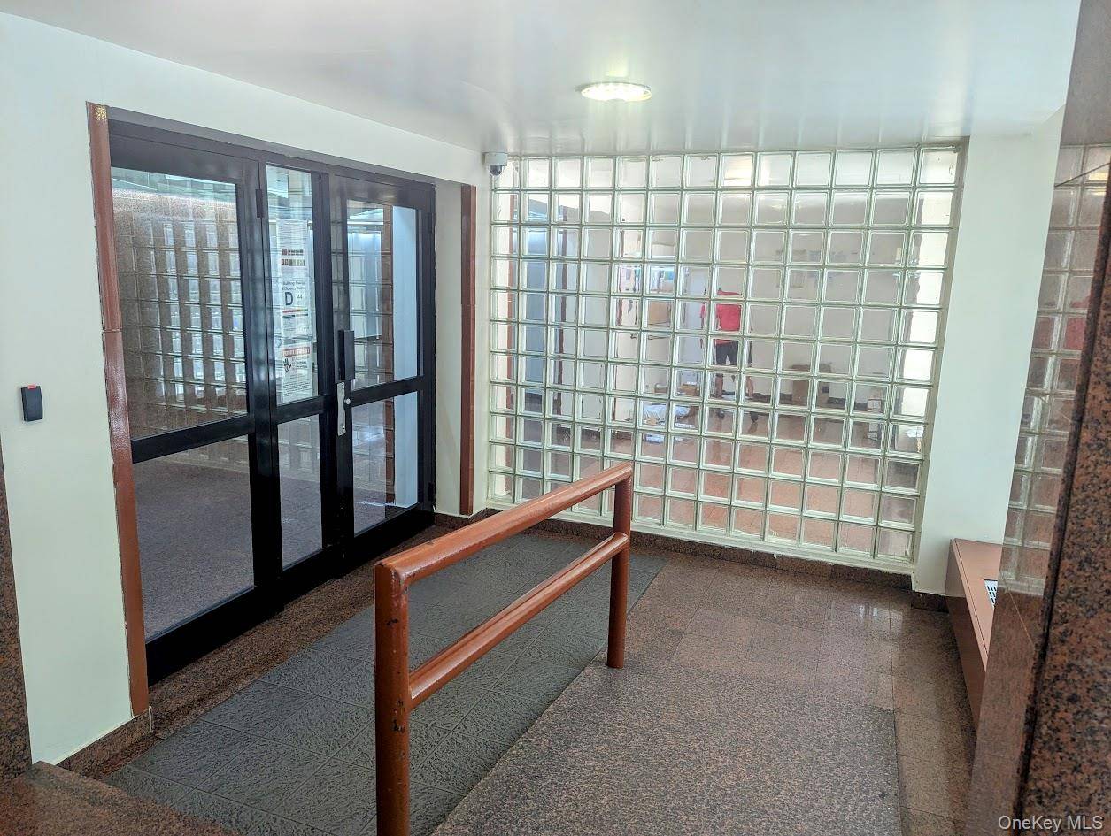 94-31 60 Ave #6L, Elmhurst, NY 11373