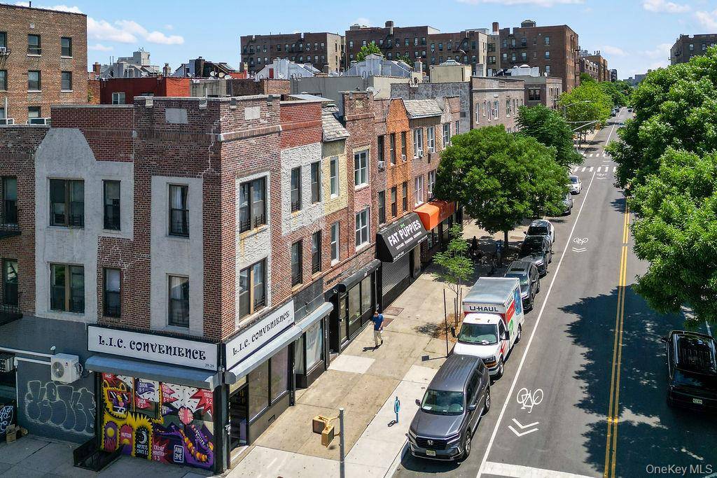 39-31 47th AVE, Sunnyside, NY 11104