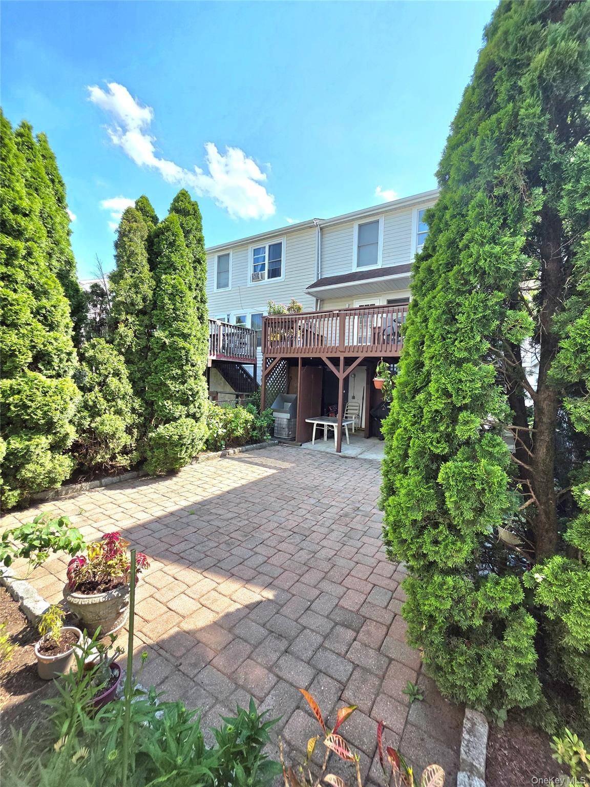 667 Plaza AVE, Mamaroneck, NY 10543
