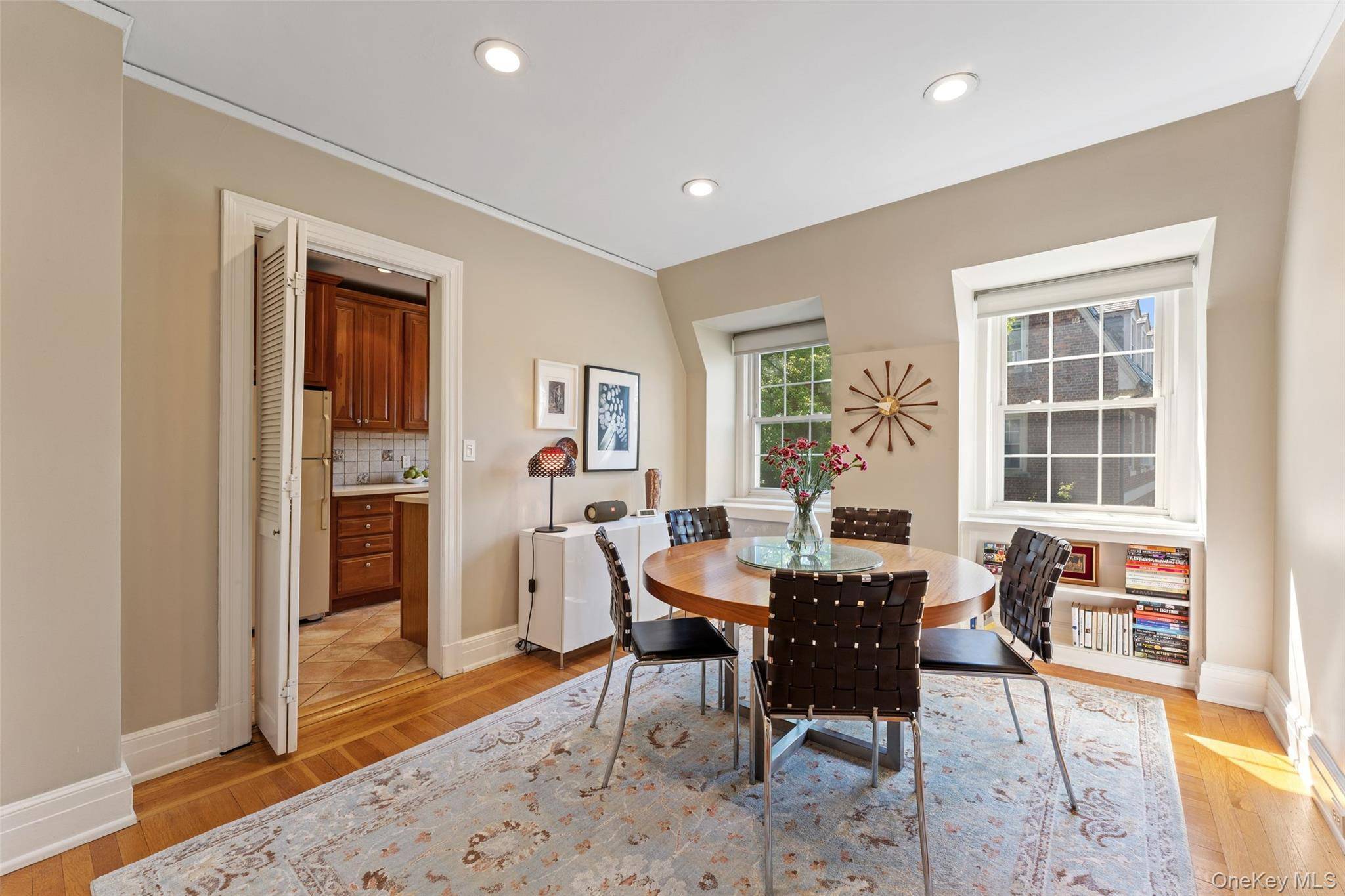 2 Alden PL #4D, Bronxville, NY 10708