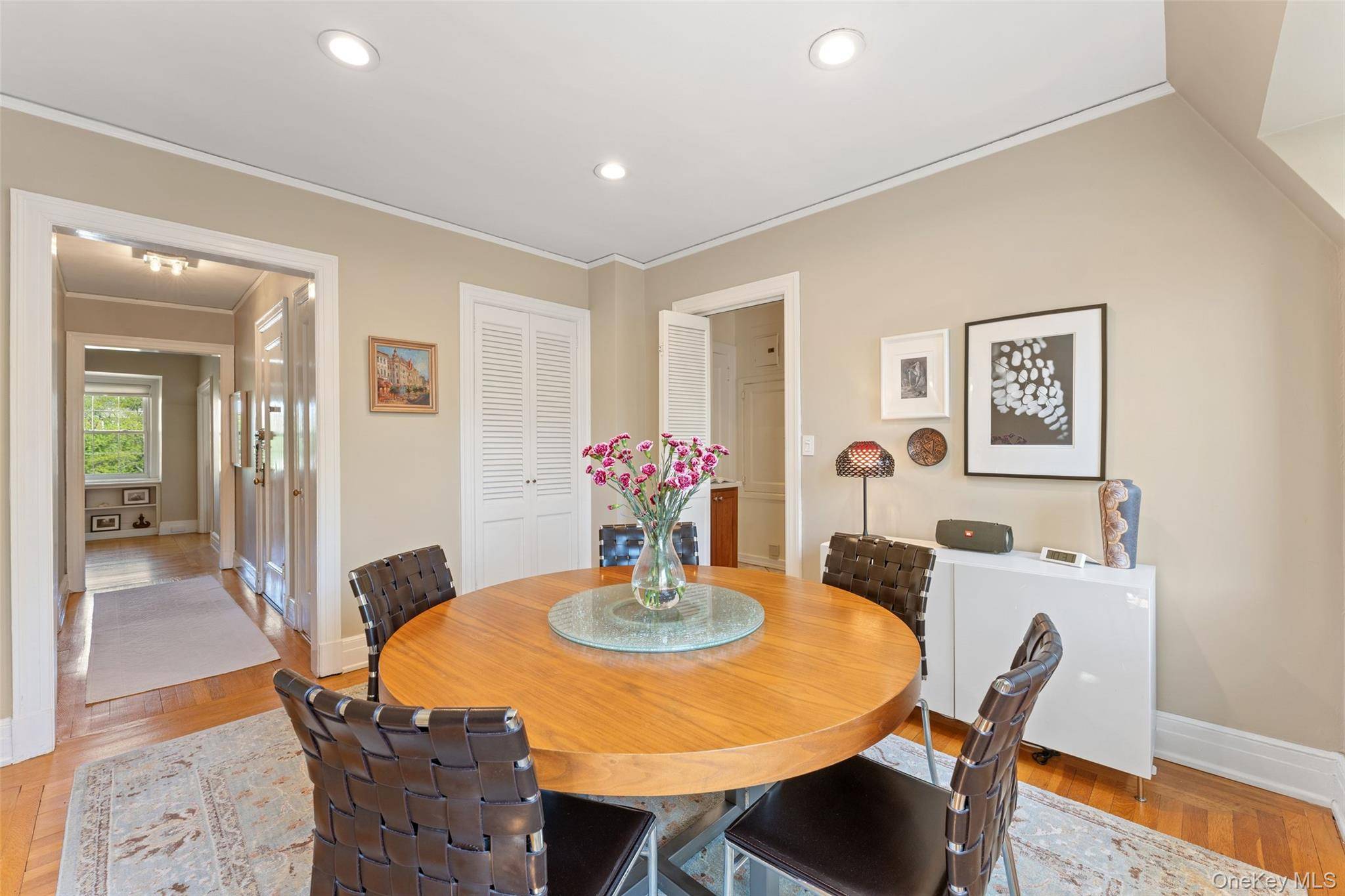 2 Alden PL #4D, Bronxville, NY 10708