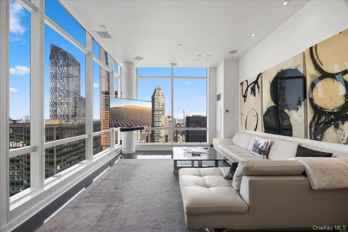 230 W 56th ST #PHB, New York (manhattan), NY 10019