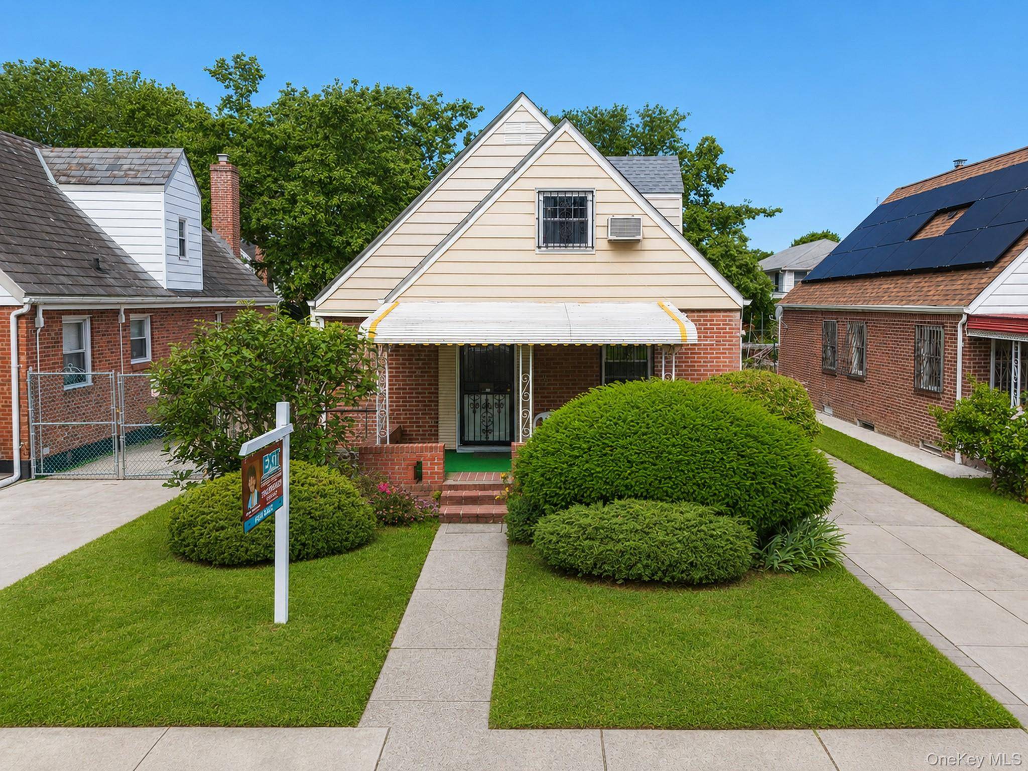 7618 172nd ST, Fresh Meadows, NY 11366