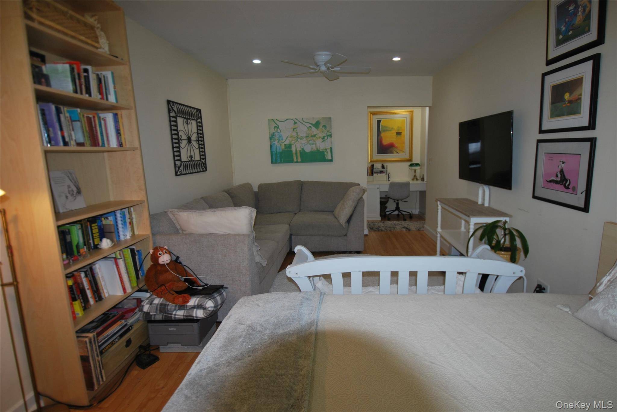 4 Stokes RD #2C, Yonkers, NY 10710