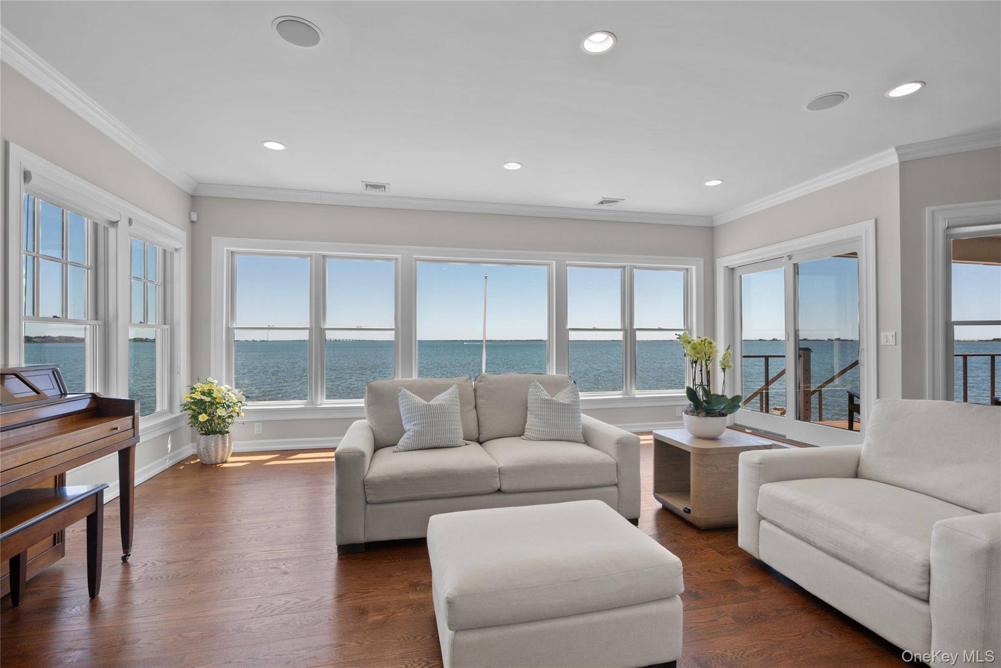 21 Shinnecock RD, East Quogue, NY 11942